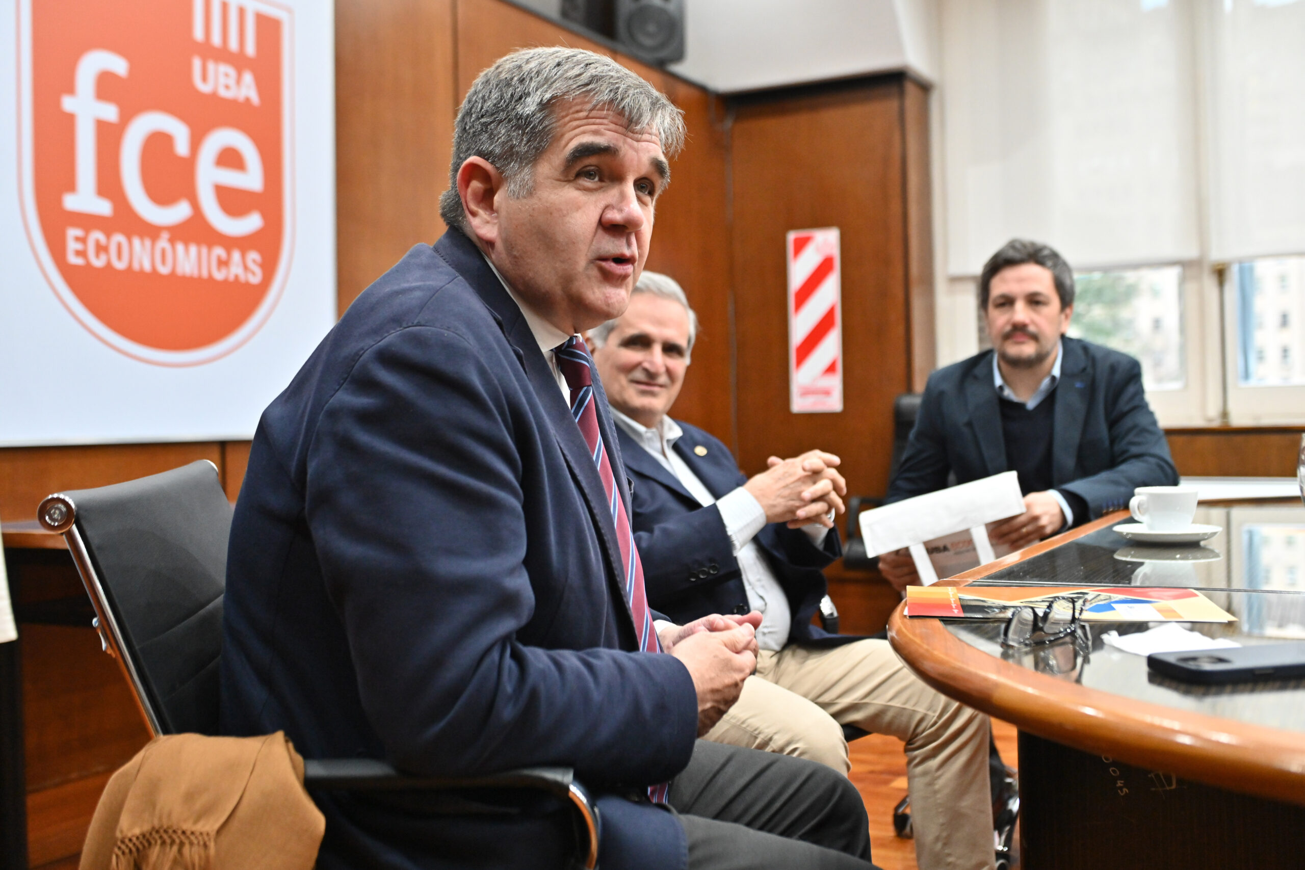 Visita del Embajador de España en la FCE