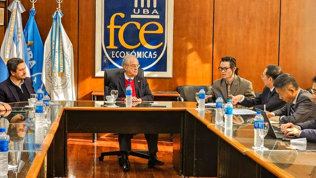 Visita de la Universidad del Sudoeste de Finanzas y Economía, China.