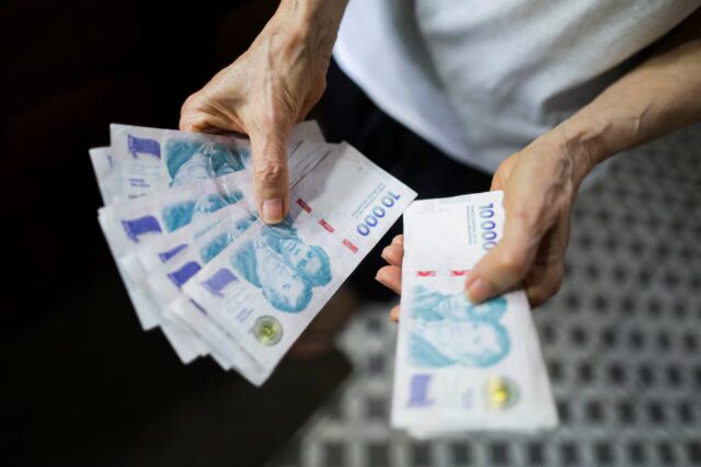 El salario mínimo perdió el 38% de su poder adquisitivo durante el actual gobierno